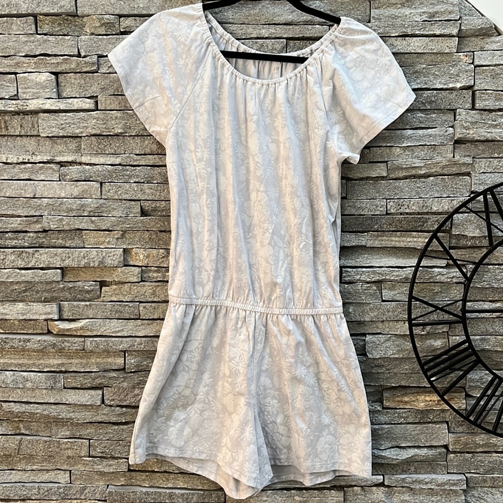 NWT Gap Romper
